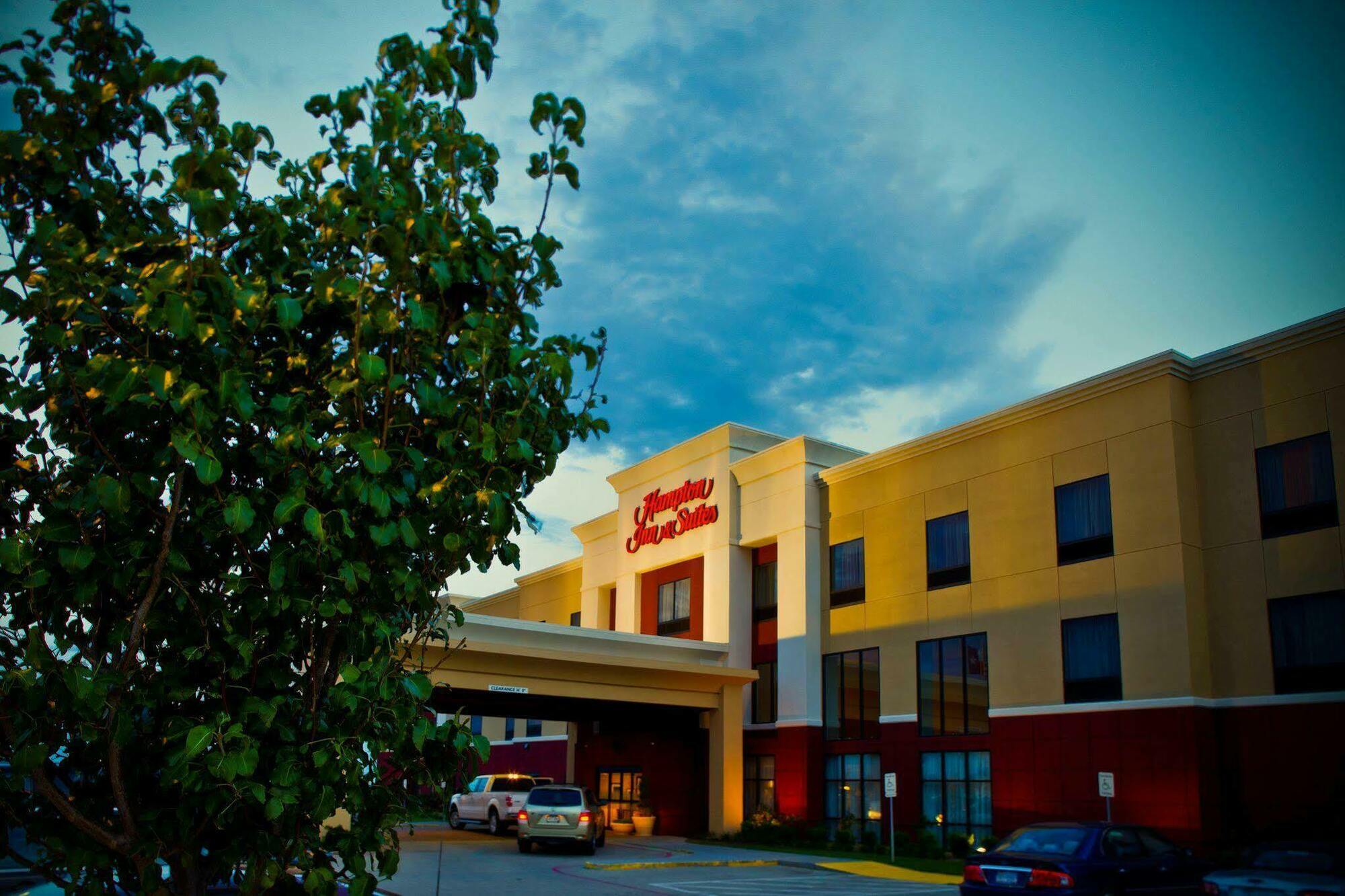 Hampton Inn & Suites Childress Buitenkant foto